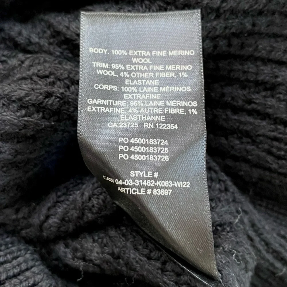 Aritzia Wilfred 100% merino wool waist turtleneck sweater. 🖤 - Picture 8 of 8